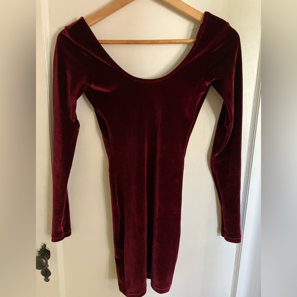 American Apparel velvet bodydress. Size: XS Color: Burgundy
